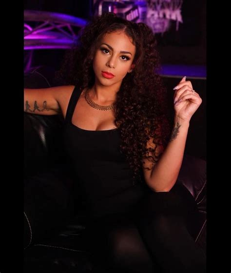 Samantha Irving : r/BWOW2