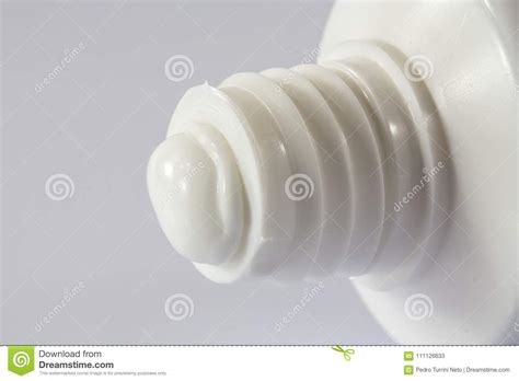 Close Up Toothpaste Tube 的图像结果