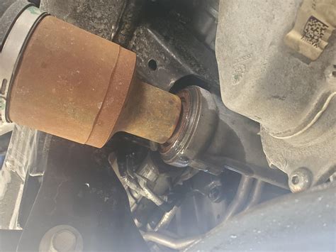 Front Axle Seal Leak on Passenger Side | F150gen14 -- 2021+ Ford F-150 ...