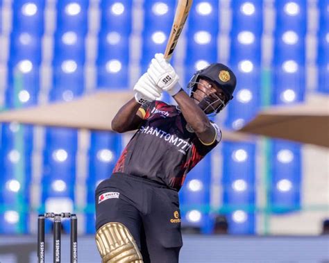 [Watch] Sherfane Rutherford slams the first-ever century in Abu Dhabi ...