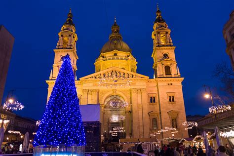 23 Best Christmas Getaways and Holiday Vacation Ideas 2023