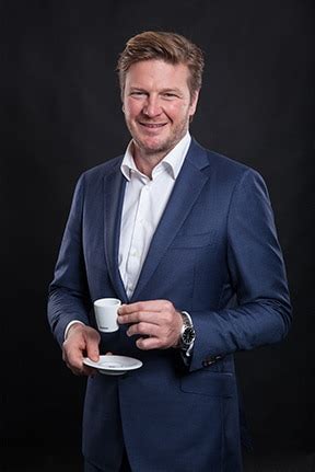 Resultado de imagem para Stefan Vermeulen nomeado Diretor Executivo da Nespresso Oceania