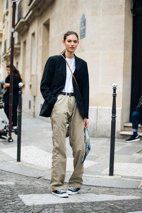 Khaki Pants Outfit Ideas