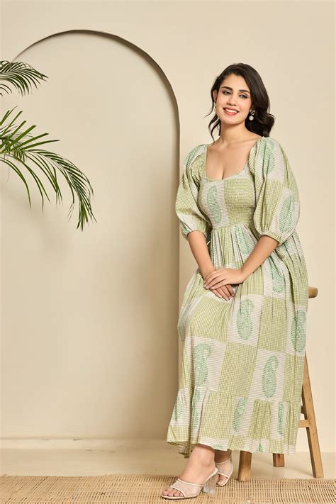 Karni | Timeless Indian Silhouettes in Luxe Fabrics – Karni Exports