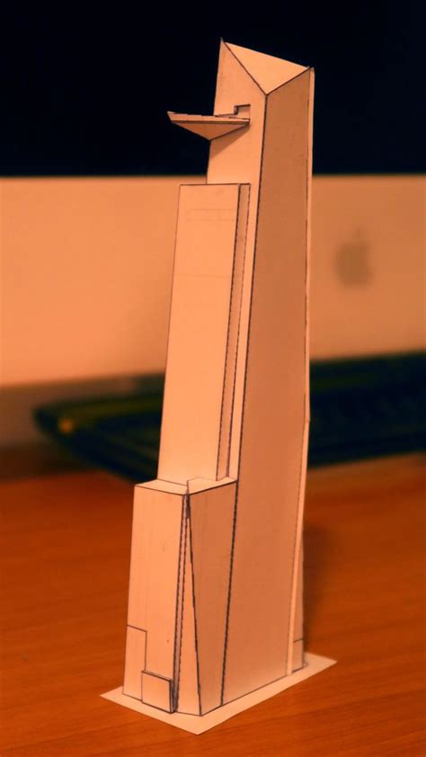 Paper Scale Model Review 的图像结果