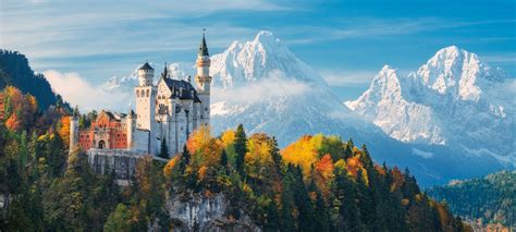 Neuschwanstein Castle HD Wallpaper: A Mountainous Marvel in Germany