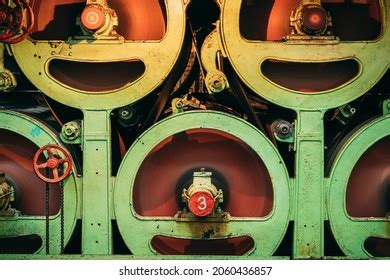 Old Paper Machine 的图像结果