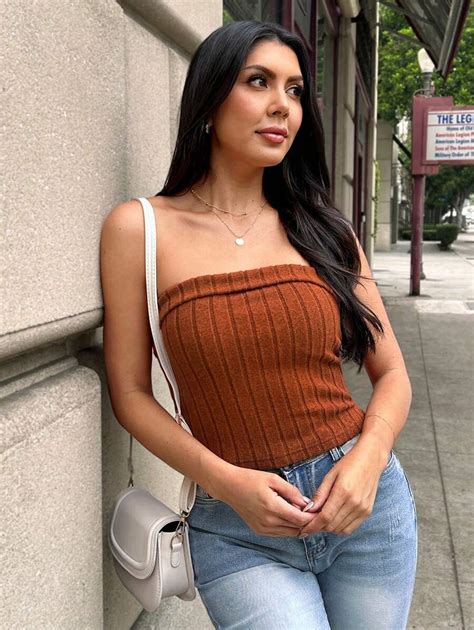 SHEIN Wildara Women Slim Fit Scoop Neck Sleeveless Vest Top | SHEIN EUR