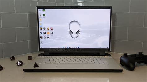Alienware M15 R4 的图像结果