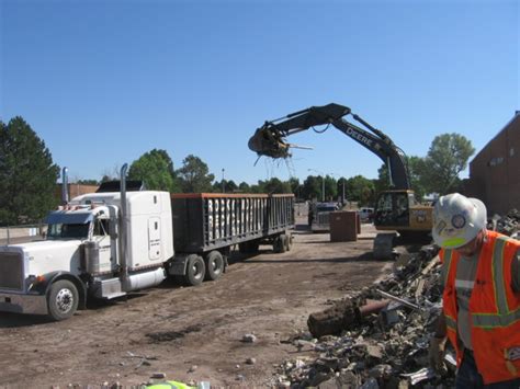 Air Force recommits to green initiatives during pollution prevention week > Air Force > Article ...