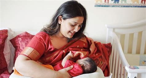 Nurse Comes To Rescue Of Newborn Whose Mother Wasn't Lactating ...
