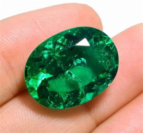 Buy Seven-Hills Real & Pure Green Emerald Stone 5 Carat 5.50 Ratti ...
