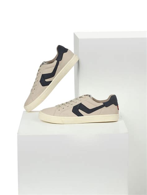 Men's Swift Beige Casual Shoes – Levis India Store