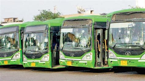 Deep Dive: Bus shortage punctures Delhi's odd-even drive - India Today