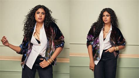 Faria Abdullah : స్టైలిష్ లుక్స్ లో అదరగొడుతున్న ఫరియా అబ్దుల్లా ...