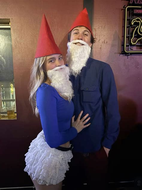 Gnome couple costume | Garden gnome halloween costume, Mens halloween ...
