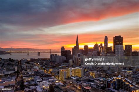 Aerial View Of San Francisco Skyline At Sunrise High-Res Stock Photo ...