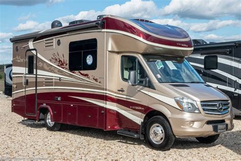 https://rvobsession.com/wp-content/uploads/2020/04/Small-class-c-motorhomes_isata3_ext.jpg