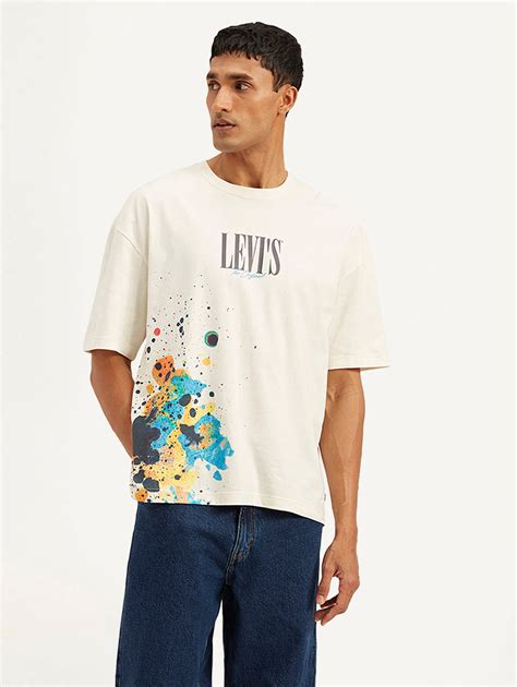 Men's Graphic Print Loose Fit T-shirt – Levis India Store