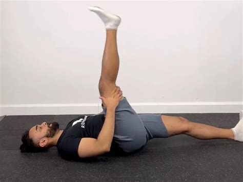 Hamstring Stretch Exercise 的图像结果