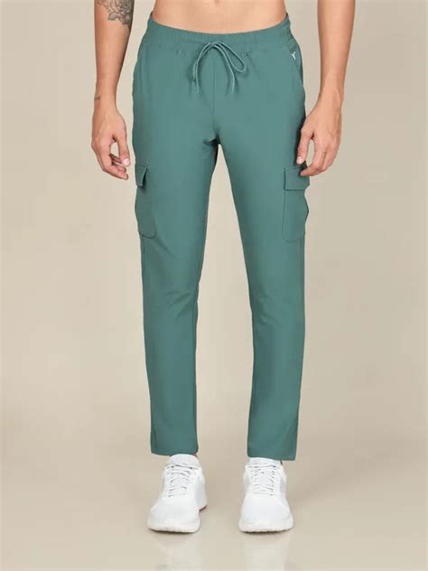 Men Solid Relax Fit Cargo Trackpants with DURACOOL+