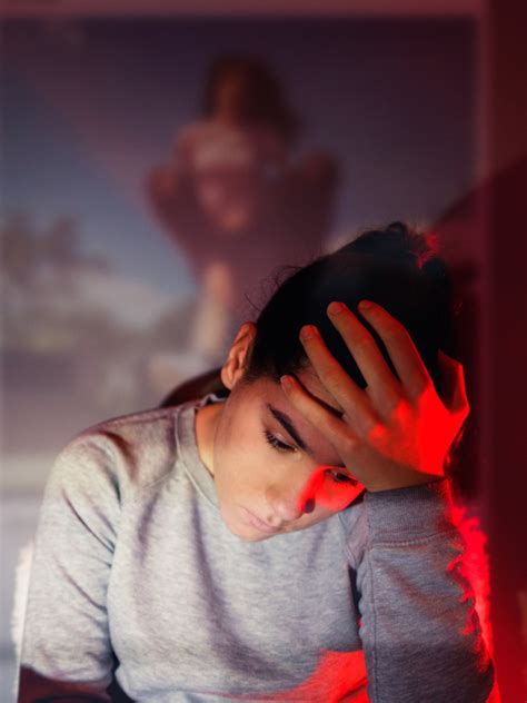 Smartphone use can hamper mental well-being in young adults | EconomicTimes