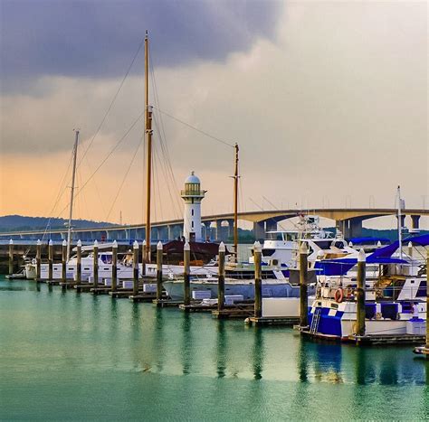 RAFFLES MARINA LIGHTHOUSE (2025) All You Need to Know BEFORE You Go ...