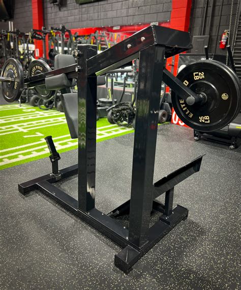 Pendulum Squat Machine - Elite Pro Fitness
