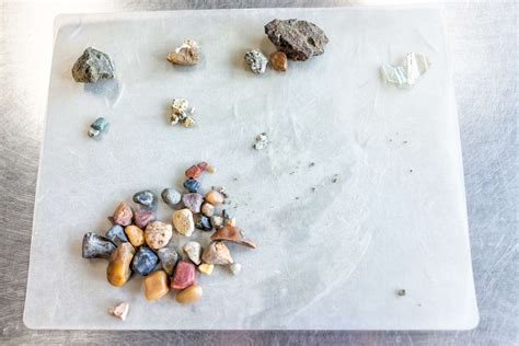 How to Find Diamonds Using River Clay 的图像结果