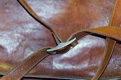 How To Clean Water Stains From a Leather Bag | HomeViable
