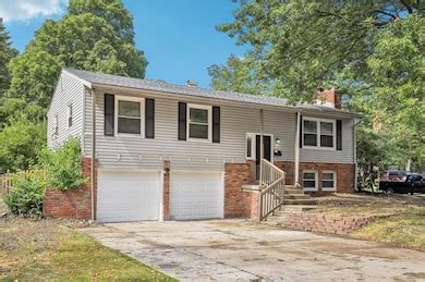 614 NW Fair Ln, Lees Summit, MO 64063 | Homes.com