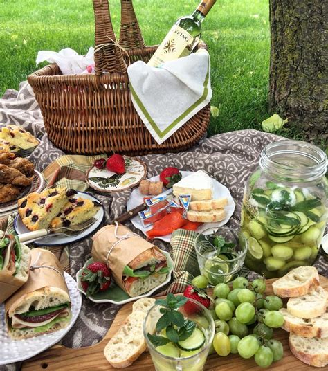 Go for a picnic! Tips for enjoying a safe and healthy food in the park ...