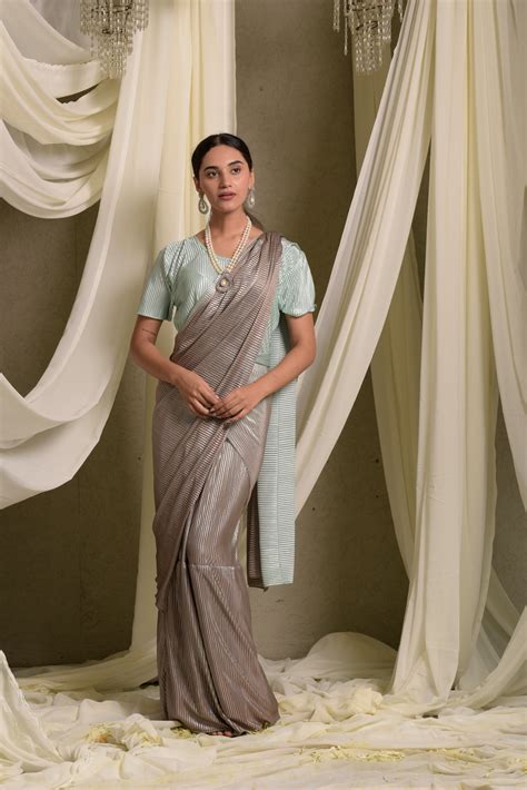 Metallic Pleated Gown Saree With Ombre Palla - Powder Blue Grey – Tasuvure