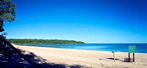 Grand Beach, Grand Beach Canada Holiday Tour Travel Lodging.