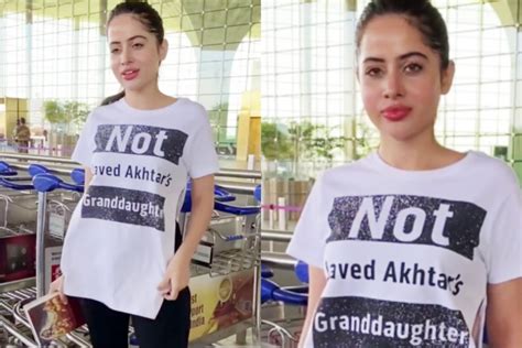 उर्फी जावेद अपनी टी-शर्ट पर 'जावेद अख्तर' का नाम लिखकर क्यों घूम रही ...