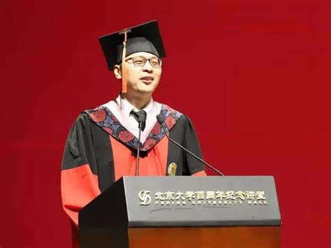 博士毕业生代表安帅在2019年外国语学院毕业典礼上的发言_学术