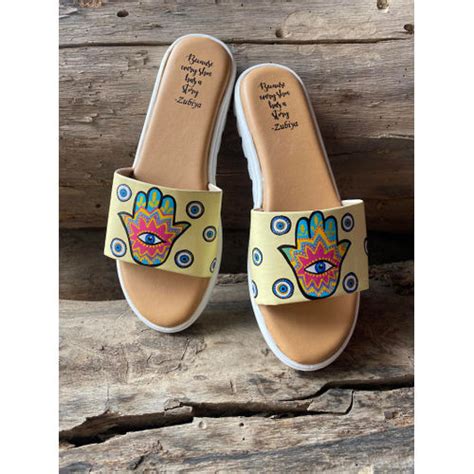Hamsa evil eye Beige Slides – zubiyastore