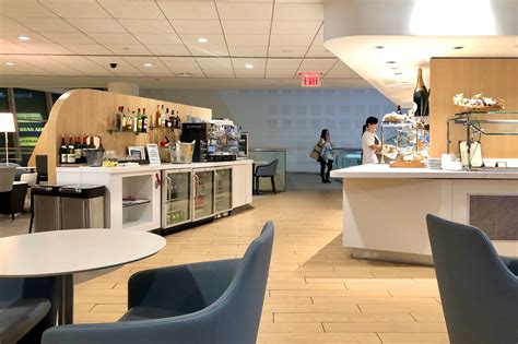 The 9 best Priority Pass lounges in the US - The Points Guy | Lounge ...
