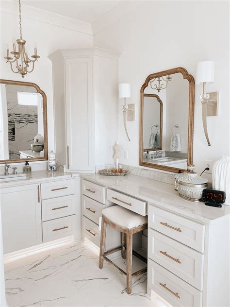Elegant Custom Home Master Bath Makeup Vanity