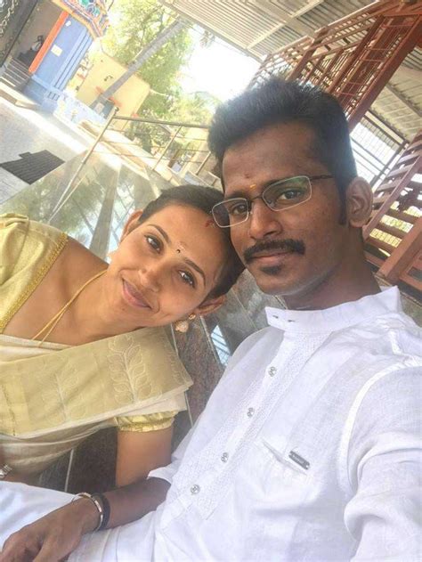 இவா்களில் ஈரோட்டைச் சோ்ந்த திவ்யா சற்று முன்னா் உயிாிழந்தாா். திவ்யா 90 ...