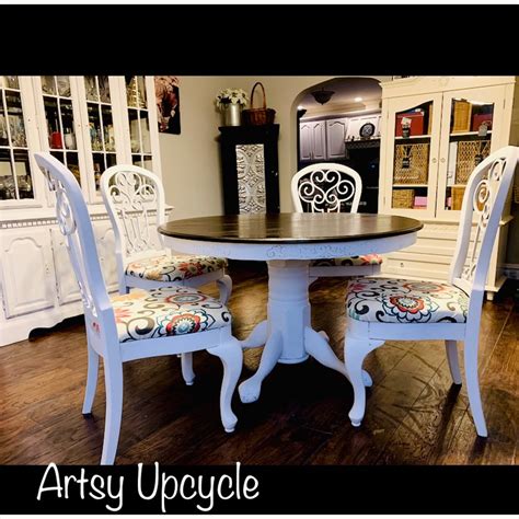 Bassett Dining Table & 4 Chairs - AptDeco