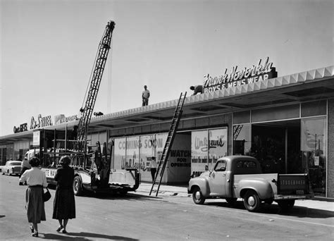 Vintage Chicago Tribune: Shopping malls!!!!! – Chicago Tribune