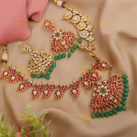 Luxurious Jadau Mango Green Bead Reversible Necklace