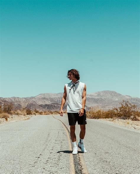 34 nifty outfits with bandanas for men - vogueymen.com