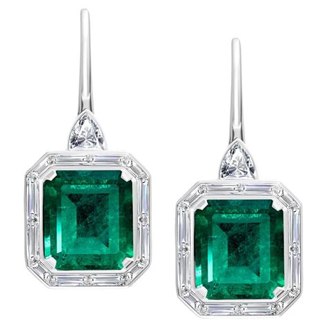 10 Carat VIVID Green Emeralds Diamond Earrings For Sale at 1stDibs