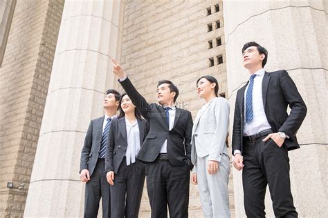 Online FB Business Team Pic 的图像结果