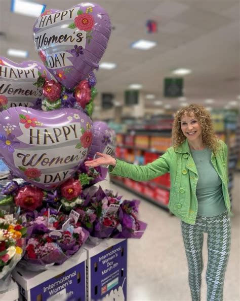 My favorite ever Adult Human Female 😉 Trisha Posner, at a grocery shop ...