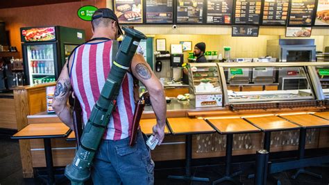 Anti-lockdown protesters carry weapons into North Carolina sandwich ...