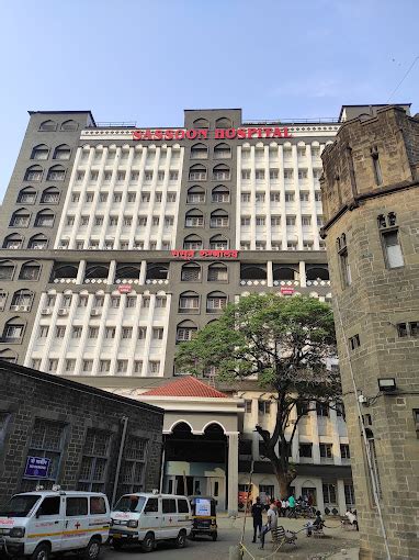 Best Endocrinologist in Pune | Dr. Aditya Deshpande | Best ...