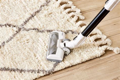How to Clean a Shag Rug